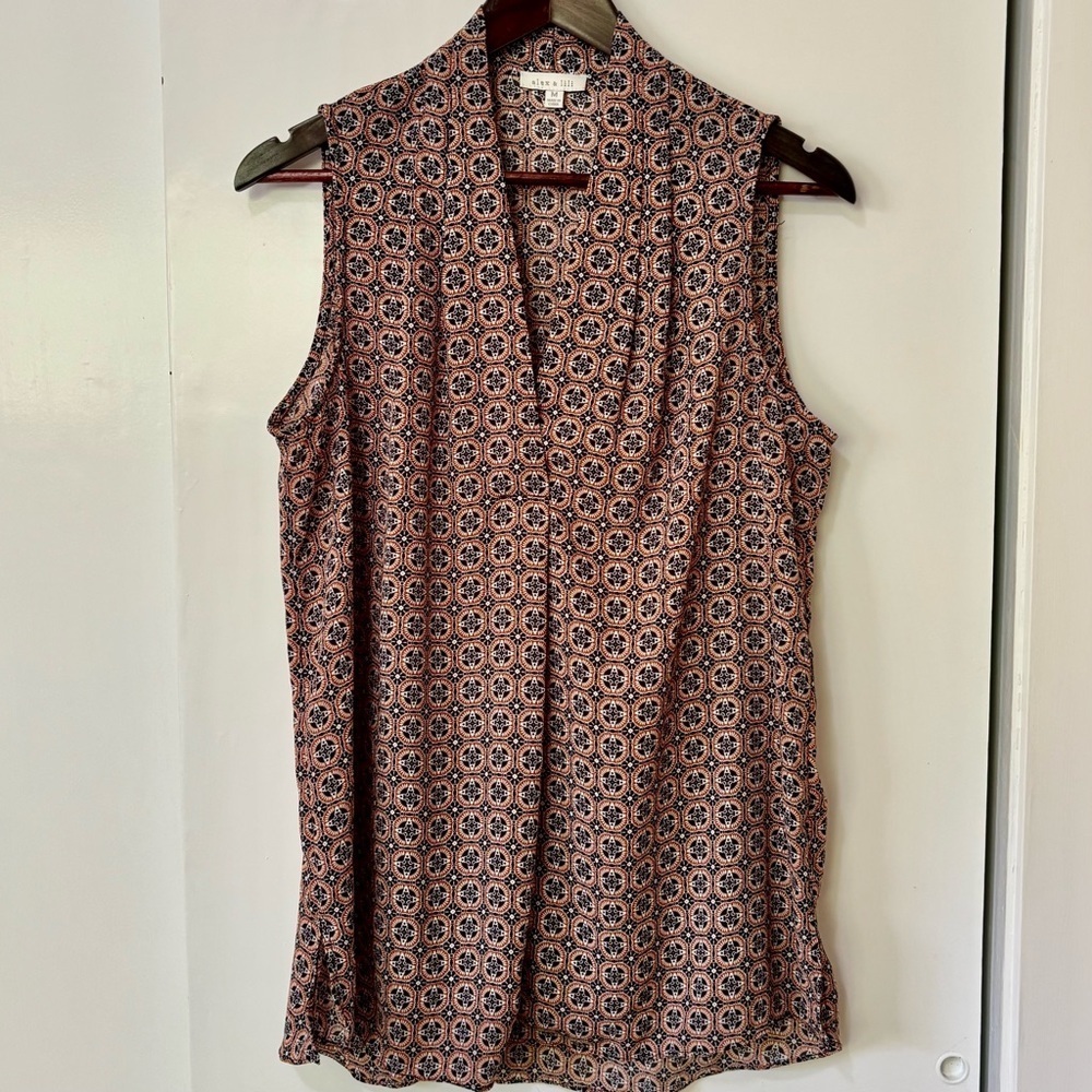 alex & lili| Elegant Sleeveless Geometric V-Neck Loose-Fit Flowy Top Blouse Sz M
